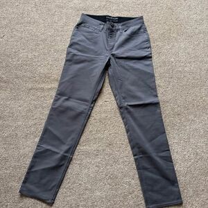 Calvin Klein Men's Slim Fit Infinite Flex Waist Gray Casual Pants, Size 31 x 32